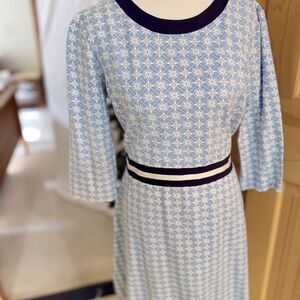 Draper James Honeycomb Floral Persley Ponte Dress Medium Blue and White
